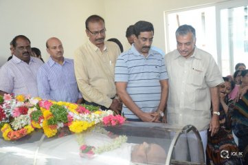 Celebs Pay Condolences to C Narayana Reddy
